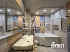 4-к квартира, вторичка, 124м2, 5/19 этаж