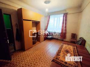 3-к квартира, вторичка, 60м2, 1/4 этаж