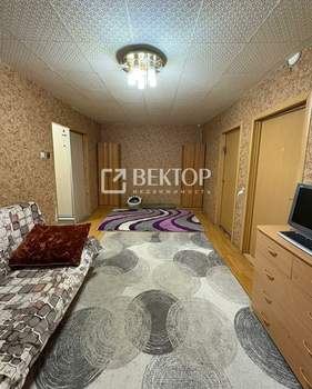 4-к квартира, вторичка, 58м2, 5/5 этаж