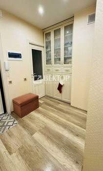 2-к квартира, вторичка, 56м2, 9/17 этаж