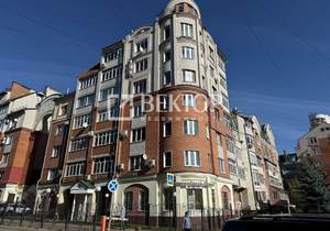 3-к квартира, вторичка, 150м2, 4/5 этаж