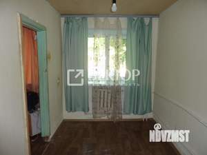 2-к квартира, вторичка, 42м2, 1/4 этаж