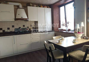 3-к квартира, вторичка, 76м2, 9/9 этаж