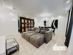 4-к квартира, вторичка, 177м2, 1/4 этаж