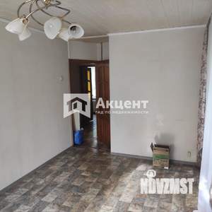 2-к квартира, вторичка, 42м2, 2/5 этаж