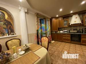 5-к квартира, вторичка, 175м2, 1/4 этаж