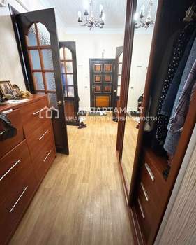3-к квартира, вторичка, 78м2, 1/2 этаж