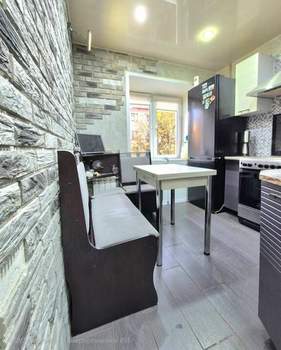 2-к квартира, вторичка, 42м2, 3/5 этаж