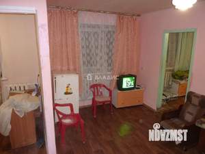 2-к квартира, вторичка, 42м2, 1/4 этаж