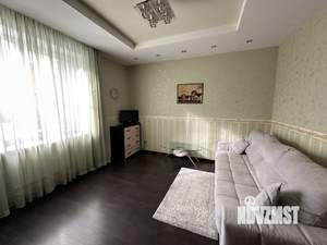3-к квартира, вторичка, 131м2, 1/5 этаж