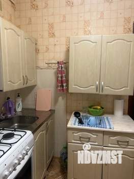 2-к квартира, вторичка, 39м2, 1/4 этаж