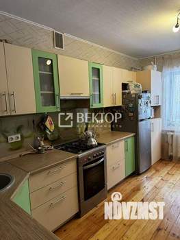 2-к квартира, вторичка, 76м2, 1/4 этаж