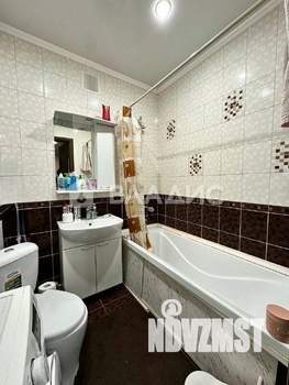 2-к квартира, вторичка, 64м2, 1/10 этаж