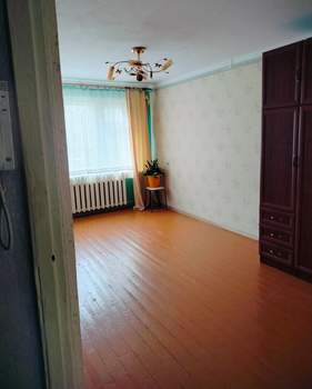 2-к квартира, вторичка, 49м2, 1/5 этаж