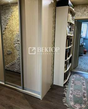 3-к квартира, вторичка, 76м2, 9/9 этаж