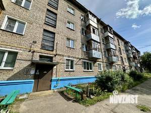 2-к квартира, вторичка, 44м2, 1/4 этаж