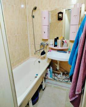 2-к квартира, вторичка, 49м2, 1/5 этаж