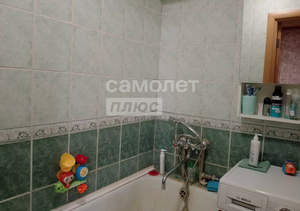 2-к квартира, вторичка, 42м2, 1/5 этаж