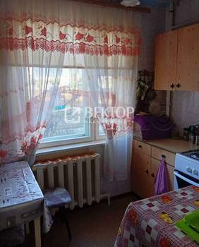 3-к квартира, вторичка, 61м2, 1/5 этаж