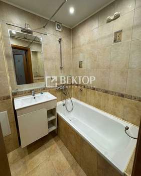 2-к квартира, вторичка, 39м2, 1/5 этаж