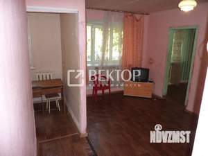 2-к квартира, вторичка, 42м2, 1/4 этаж
