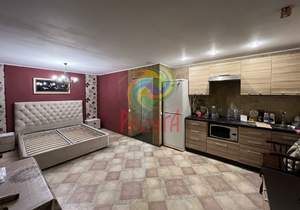 2-к квартира, вторичка, 79м2, 1/5 этаж