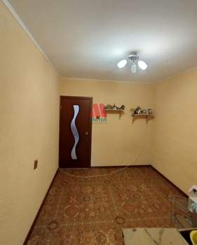 3-к квартира, вторичка, 63м2, 1/9 этаж