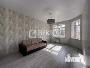 2-к квартира, вторичка, 65м2, 1/4 этаж