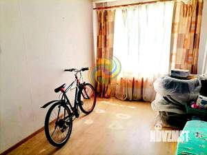 4-к квартира, вторичка, 77м2, 1/10 этаж