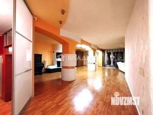 4-к квартира, вторичка, 204м2, 9/10 этаж