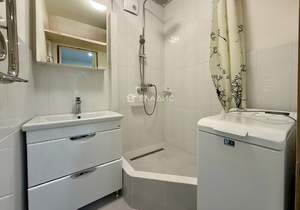 1-к квартира, вторичка, 35м2, 1/9 этаж