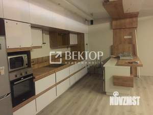 2-к квартира, вторичка, 100м2, 2/14 этаж