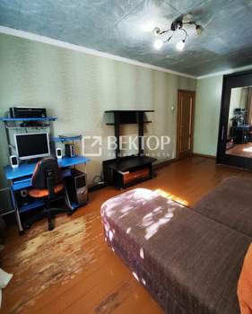 2-к квартира, вторичка, 43м2, 1/5 этаж