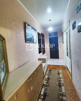 3-к квартира, вторичка, 68м2, 1/9 этаж