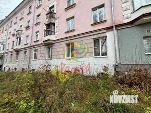 2-к квартира, вторичка, 50м2, 1/4 этаж