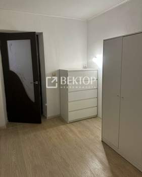 2-к квартира, вторичка, 55м2, 1/5 этаж