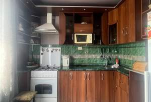 3-к квартира, вторичка, 65м2, 1/10 этаж