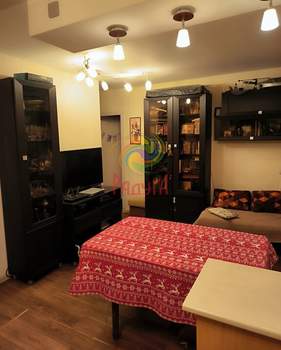 2-к квартира, вторичка, 43м2, 1/5 этаж