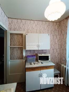 2-к квартира, вторичка, 44м2, 1/4 этаж