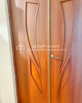 2-к квартира, вторичка, 64м2, 1/10 этаж