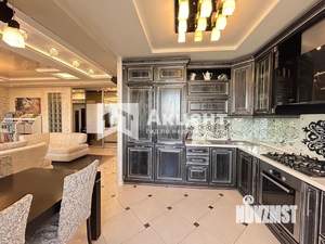 2-к квартира, вторичка, 61м2, 8/9 этаж