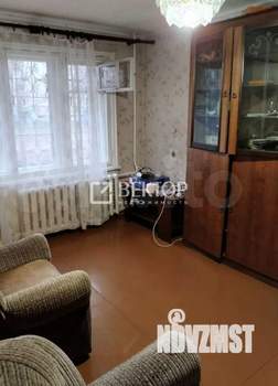3-к квартира, вторичка, 50м2, 1/5 этаж
