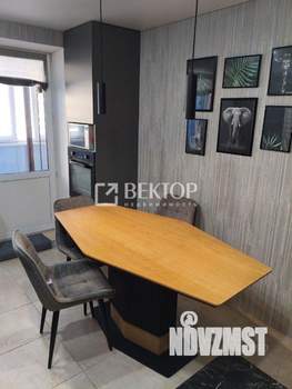 2-к квартира, вторичка, 57м2, 1/5 этаж