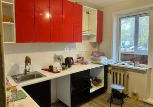 2-к квартира, вторичка, 53м2, 1/3 этаж