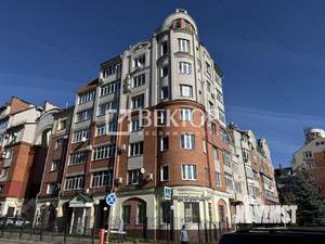 3-к квартира, вторичка, 150м2, 4/5 этаж