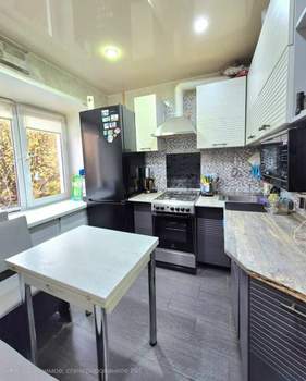 2-к квартира, вторичка, 42м2, 3/5 этаж