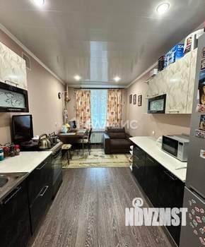 2-к квартира, вторичка, 64м2, 1/10 этаж