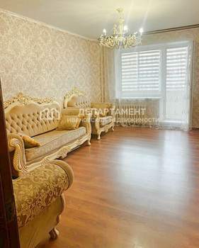 2-к квартира, вторичка, 64м2, 1/10 этаж