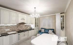 3-к квартира, вторичка, 118м2, 8/17 этаж