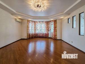4-к квартира, вторичка, 147м2, 5/10 этаж